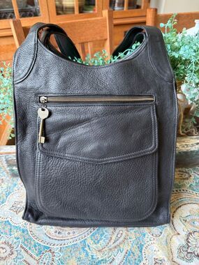 Fossil 75082 Vintage Black Leather North South Hobo Bag Key Charm